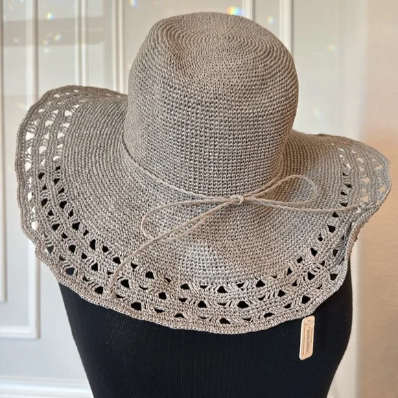NWT SOUTHERN SPARKLE BEACH HAT - Picture 2 of 12